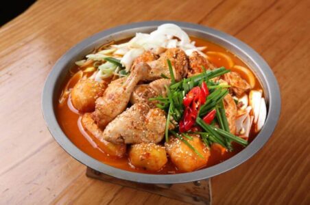 Dakbokkeumtang