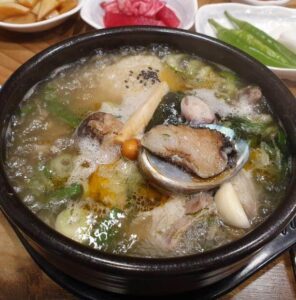 생생정보마당 능이오리백숙 용압탕 닭칼국수