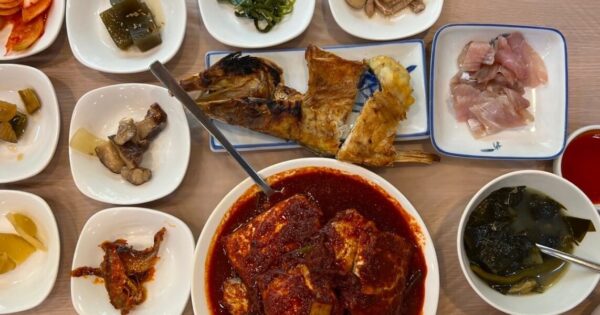 6시내고향 가경터미널시장 생선구이 방송 후 대란! 60초를 잡아라에 소개된 가경수산의 30년 비밀 7 거하게 차려진 동네한바퀴 목포 먹갈치조림한상
