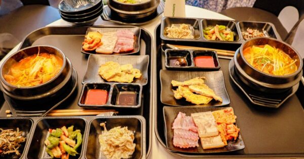 푸짐하게 차려진 동네한바퀴 목포 홍마카세
