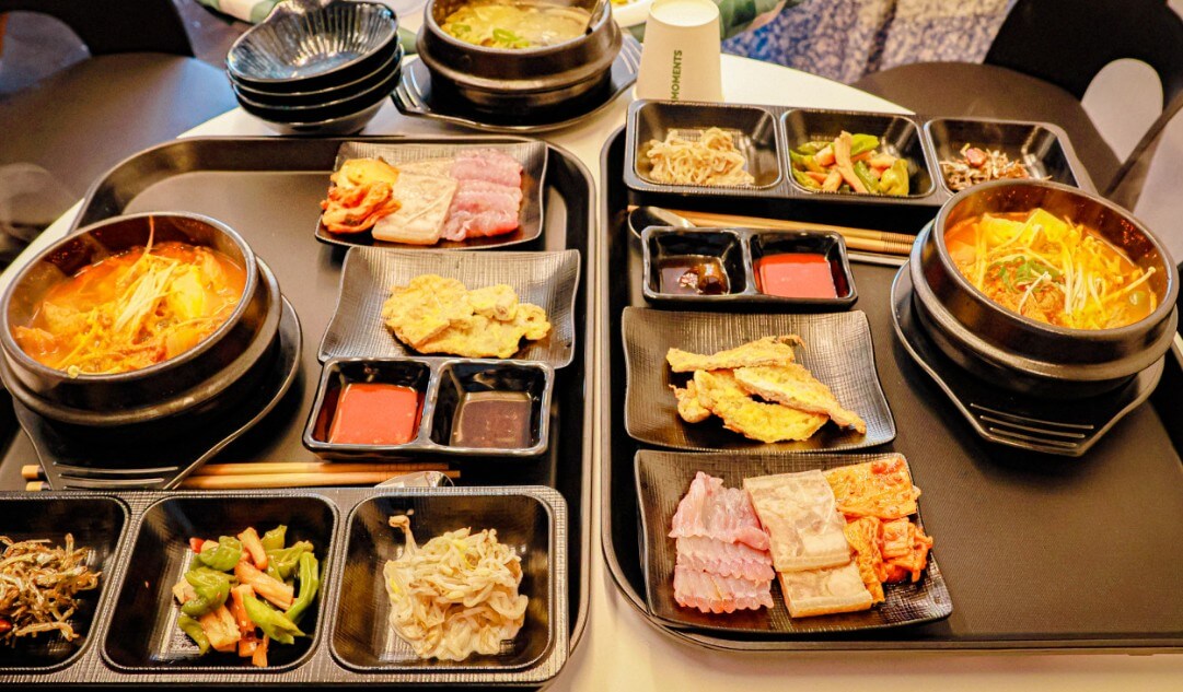 푸짐하게 차려진 동네한바퀴 목포 홍마카세