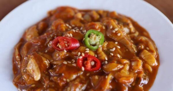 극한직업 참숯가마 찜질방 굴참나무 숯가마와 황토숯가마의 천연 힐링파워 5 접시에 담긴 먹음직 스러운 극한직업 멍게젓갈