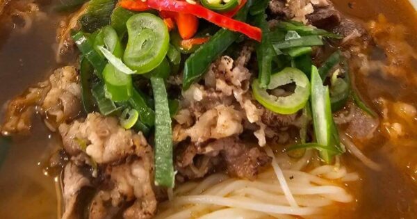 매일아침 제주 고기국수 비빔국수 대박! 이승윤의 맛있는 여행 소개 먹돌고기국수 마라육면까지 7 빨간 양념의 매일아침 홍국수