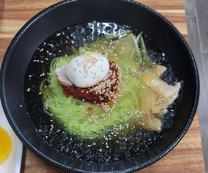 생방송투데이 인생식당 밀면 맛집 대공개! 24년 추억의 맛을 간직한 포항 이조밀면 2 생방송투데이 인생식당 밀면