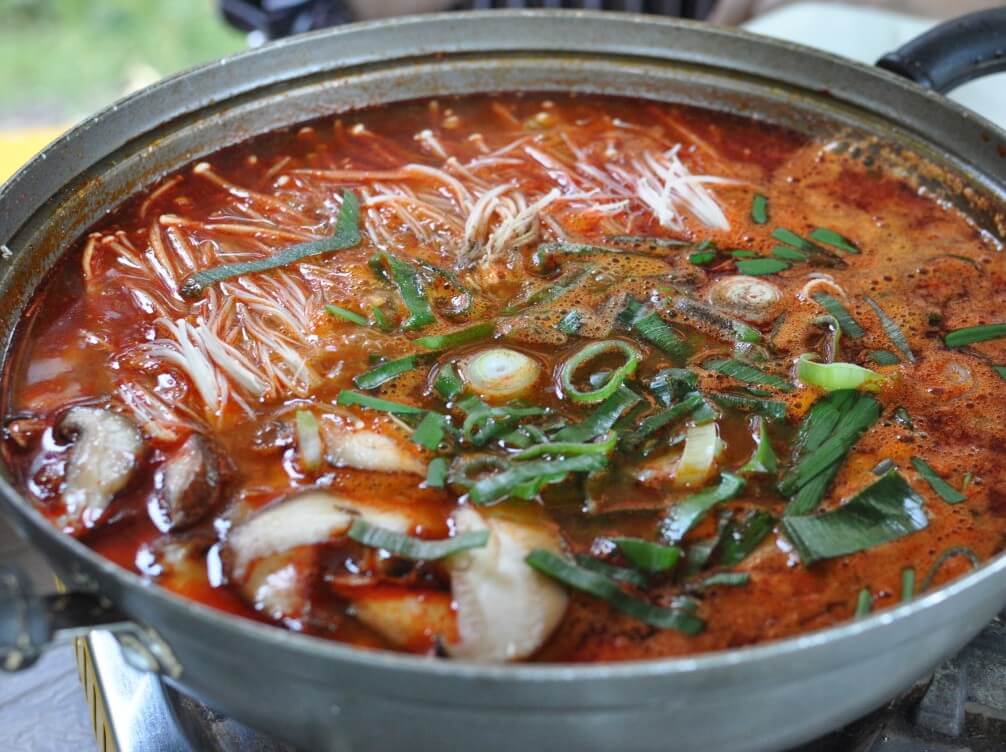 6시내고향 진천 닭볶음탕 옛날백숙 민물새우탕 배 타고 떠나는 진천 이색맛집 2 6시내고향 진천 닭볶음탕 옛날백숙 민물새우탕
