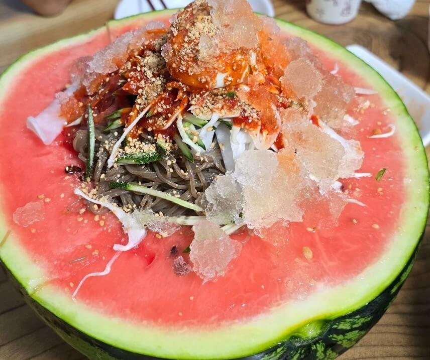 KBS 굿모닝대한민국 수박냉면 맛집 일미화평동냉면 인천 통수박냉면 찐K푸드 1 굿모닝대한민국 수박냉면