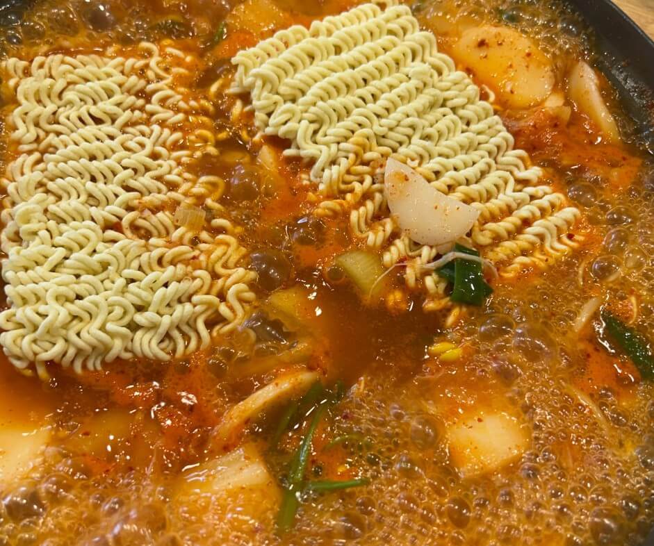 생생정보 가격파괴why 6000원 부대찌개 식당 2 생생정보 가격파괴why 6000원 부대찌개