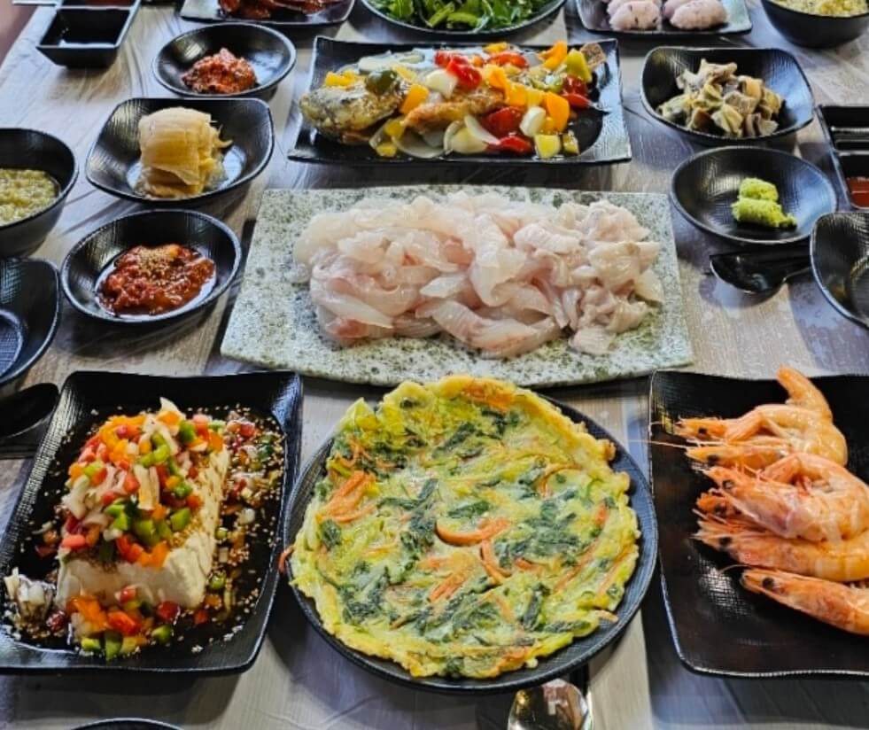 오늘N 밥 잘주는 민박집 1박 5끼 민박집 대이작도에서 만나는 미식 천국