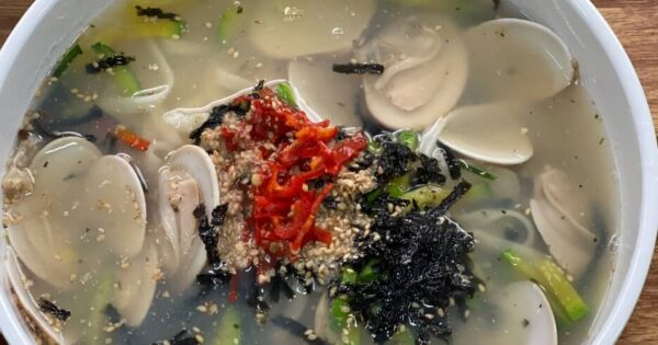 6시내고향 고한구공탄시장 물닭갈비 강원도 정선에서 꼭 먹어야 할 숨은 맛집 6 6시내고향 영해만세시장 백합칼국수 썸네일
