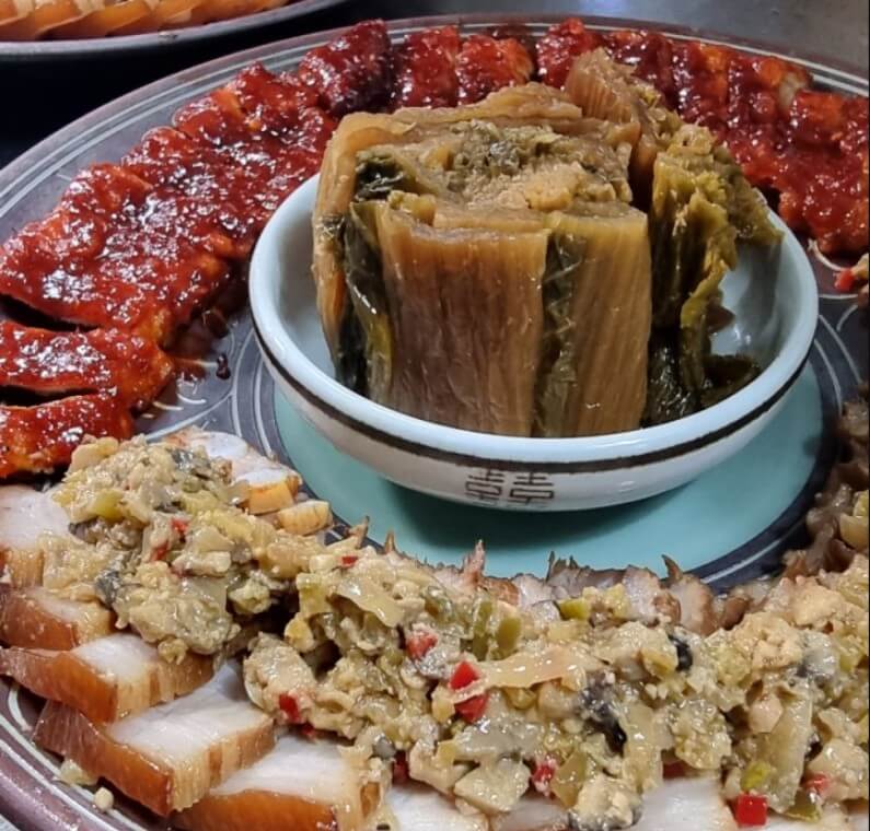 맛있게 차려진 6시내고향 순창삼합