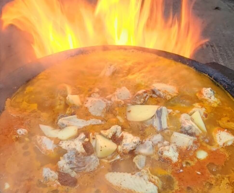 생생정보 기남할머니의 닭매운탕 할매밥됩니까 솥뚜껑닭매운탕