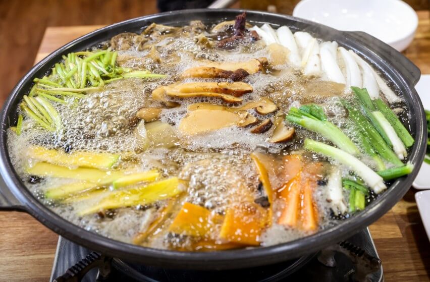 생생정보 송이전골 능이전골 야생버섯찌개 맛집의 송이전골