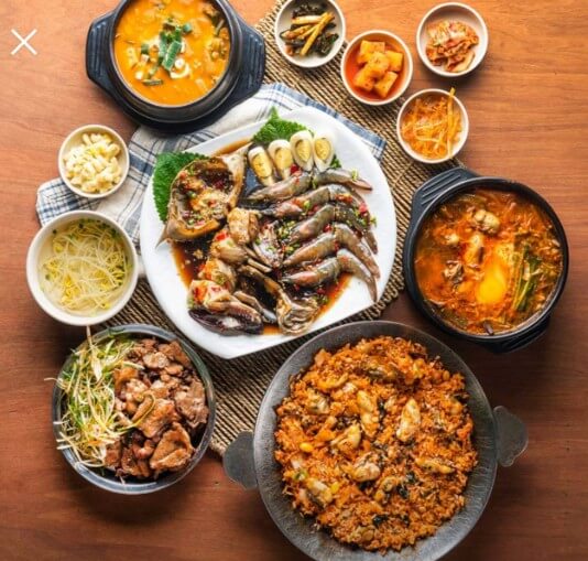 한국인의 밥상 간장게장 얼큰이영양굴밥 기사식당 한상 차림