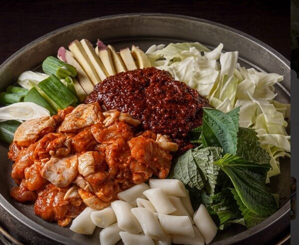 오늘N 닭갈비 연매출150억 옆집부자 닭갈비