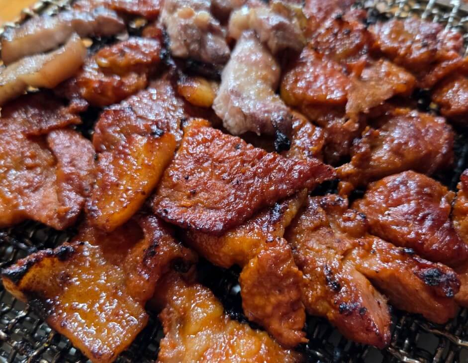 전현무계획3 상주석쇠구이한판 고기 굽는 모습