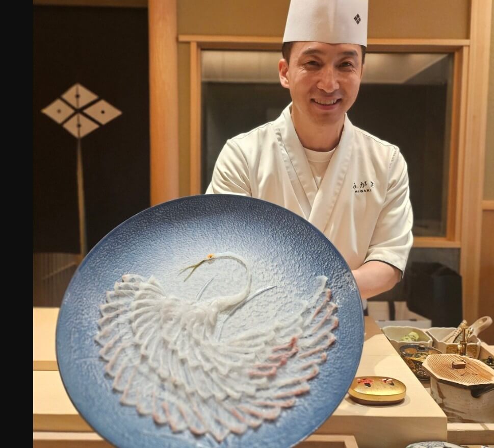 생생정보 25년 경력 일식대가 학모양 사시미