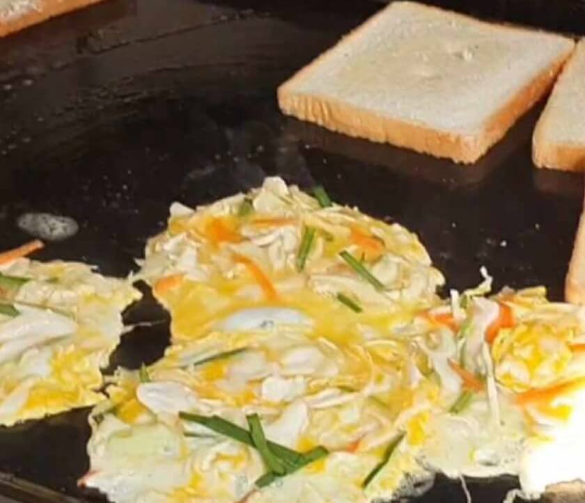 생생정보 행자할머니의 토스트 굽는 모습