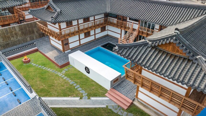 생생정보 한식12첩 조식 주는 경주풀빌라한옥펜션