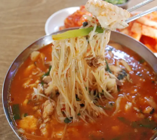 생생정보 40여년의 세월 품은 생선국수