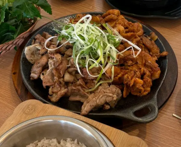 생생정보 장사의 신 반반숯불고기쌈밥