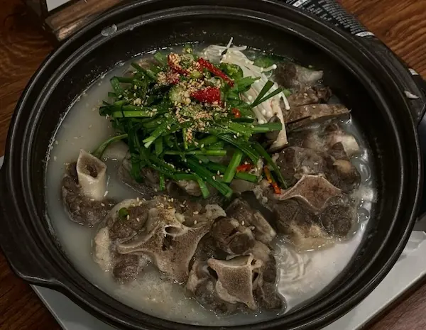 6시내고향 거제 이북식 피순대와 꼬리곰탕 식당
