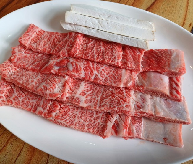 6시내고향 고향투어 홍성 한우식당 갈비살